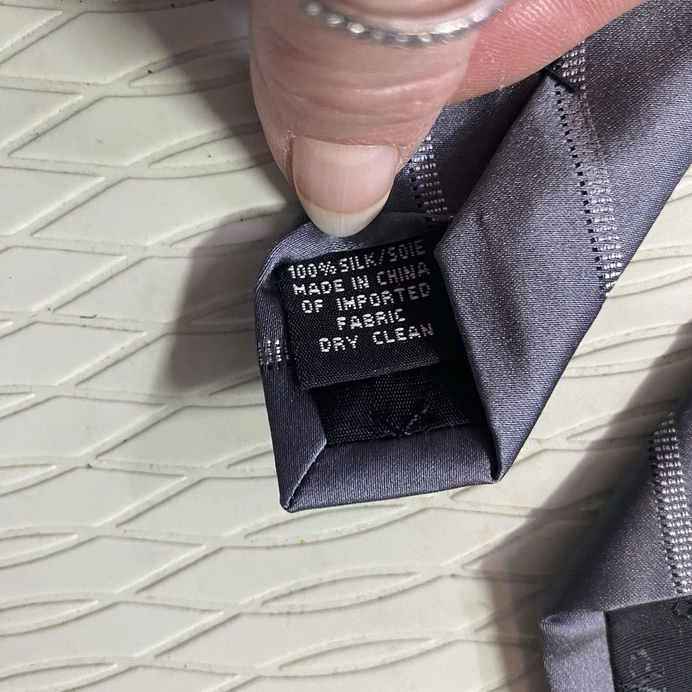 Calvin Klein Striped Mens Tie 100%‎ Silk Gray 58